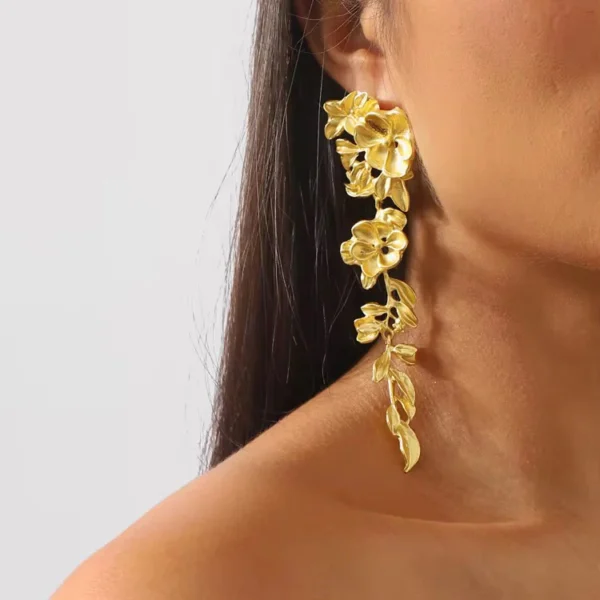 Gold Plated Detailed Floral Earrings